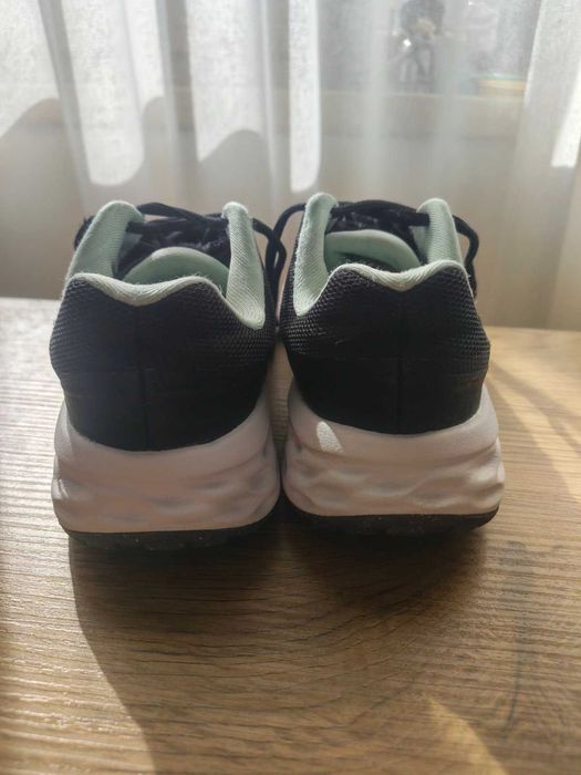 Маратонки  nike