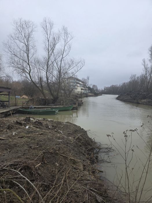 Teren Dunavatu de Jos cu iesire la canal