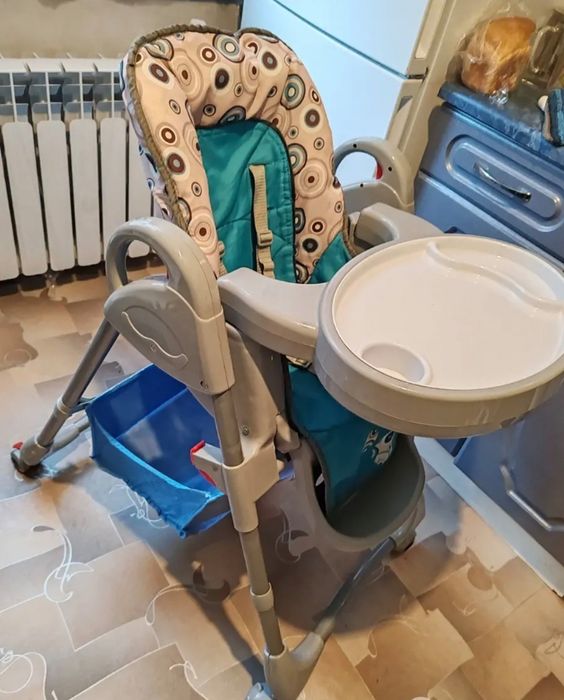 Продам детский стул для кормления б/у