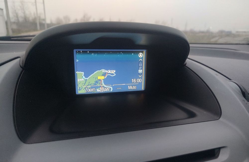 Ford B-Max 2015  Benzina***Navi...Recent Adusa