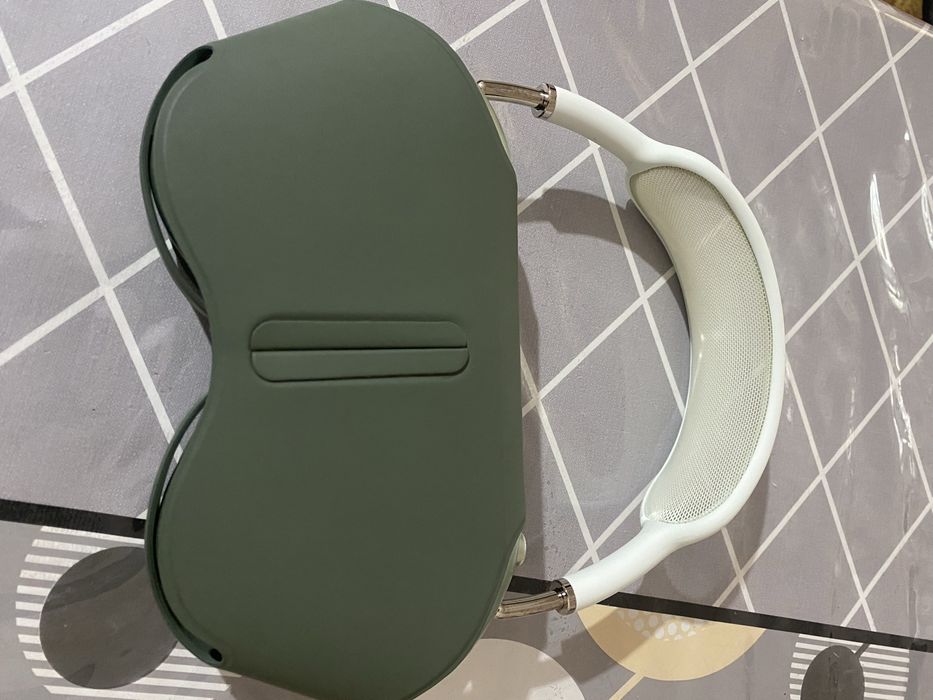 Airpods Max sotiladi