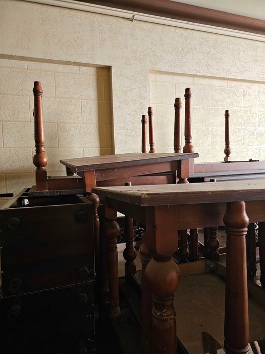 Мебель, диван, стол, стул, шкафчик