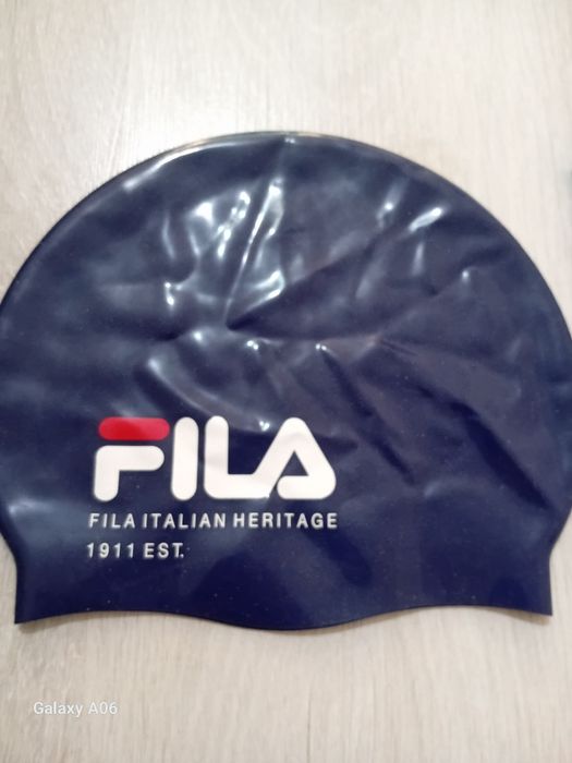 Продам шапки,очки,плавки для плавания