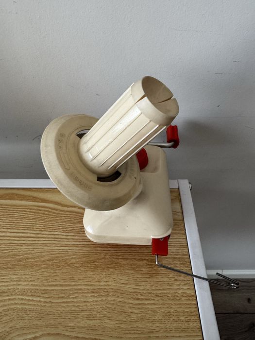 Вязальная машинка