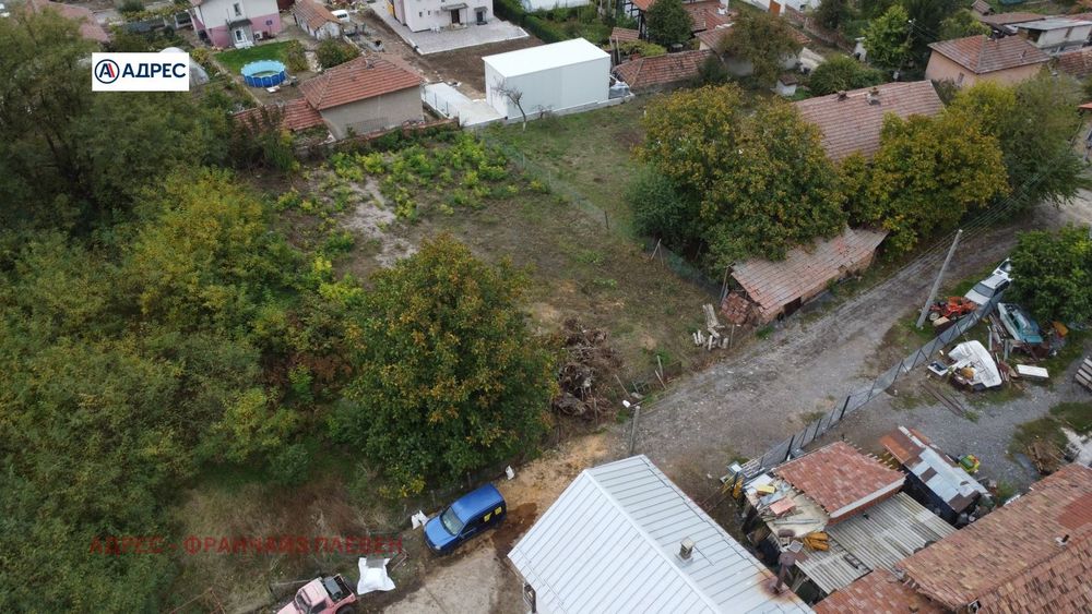 Продава се Парцел в с. Гривица, Област Плевен - 667 кв.м за 44 €/кв.м - Снимка #1
