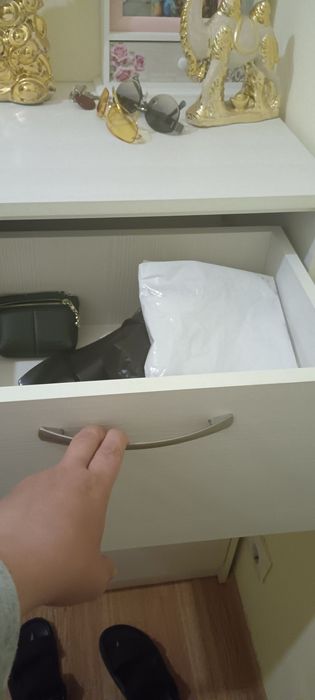 Прихожая продам в отличном состоянии