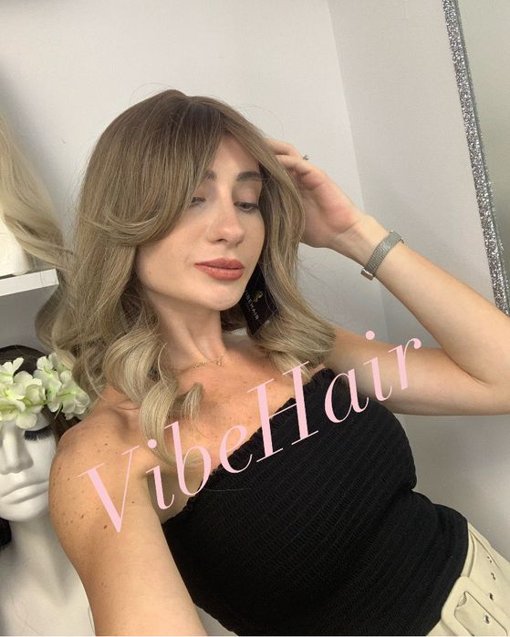 Peruci aspect natural