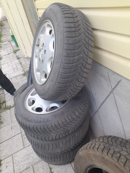 Продам диски с зимней резиной на мерседес