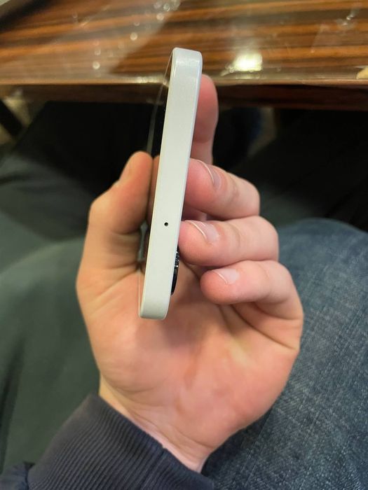 Samsung 26 A  6Gb 128GB