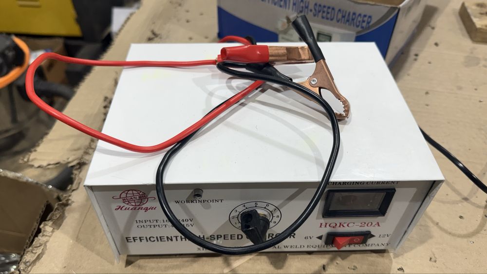 Продается зарядное устройство для АКБ