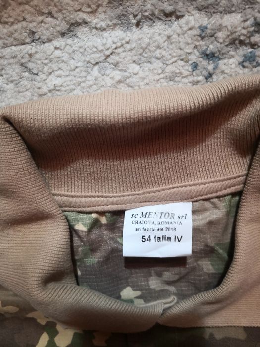Tricouri cu mîneca lungă
