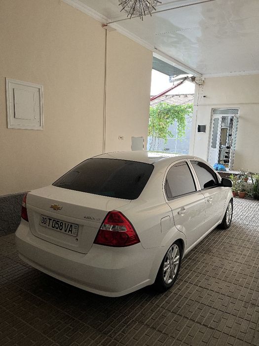 Nexia3 ideal xolatda sotiladi