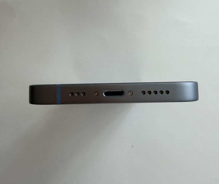 Продам айфон 14 128 гб