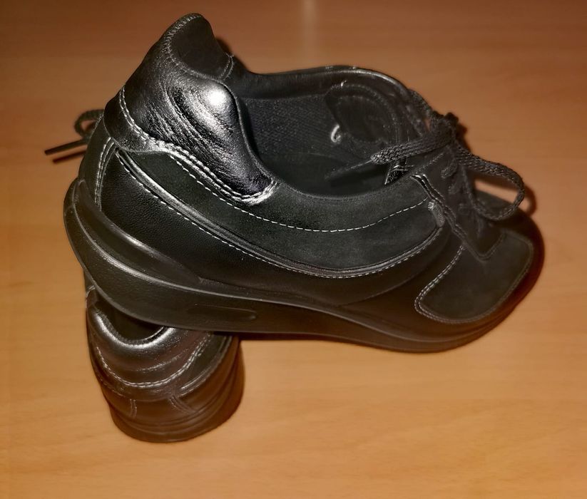 GEOX обувки номер 38