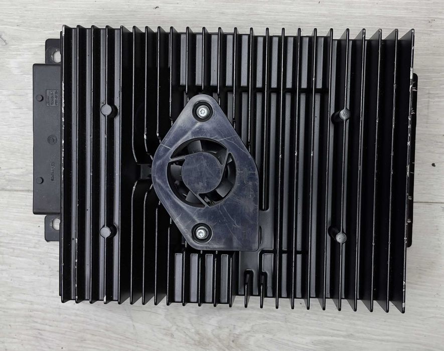 Усилвател BANG&OLUFSEN AUDI A8 4E0035466