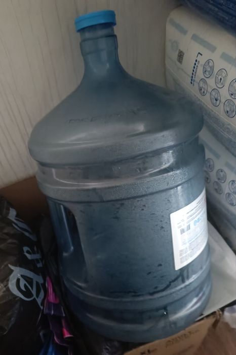Продам посуду из под воды 19л