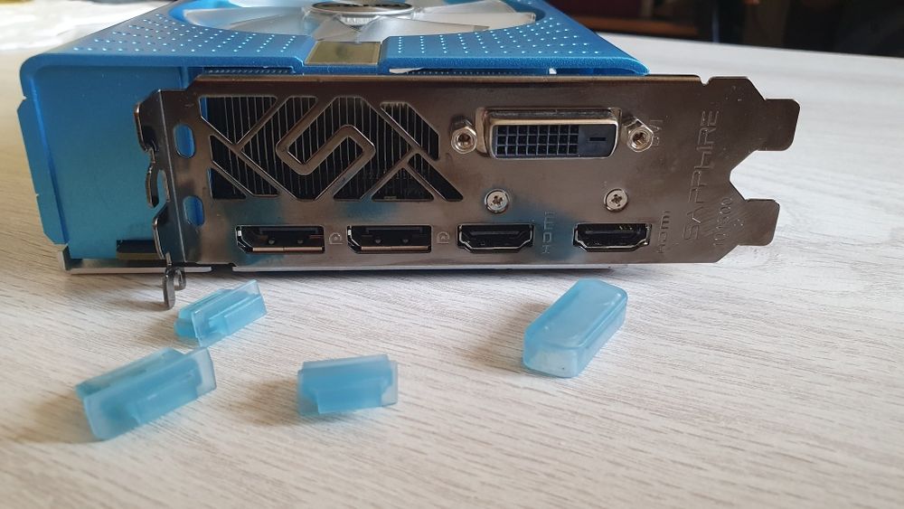 RX580 8GB Albastra Nitro+ Blue Special Edition cu frecvente mai mari decat standar ed.