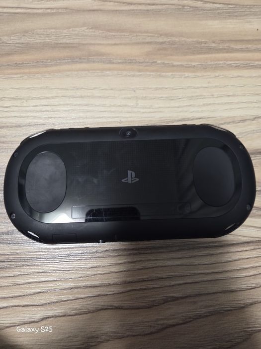 Конзола игра PS Vita Slim с оригинално зарядно