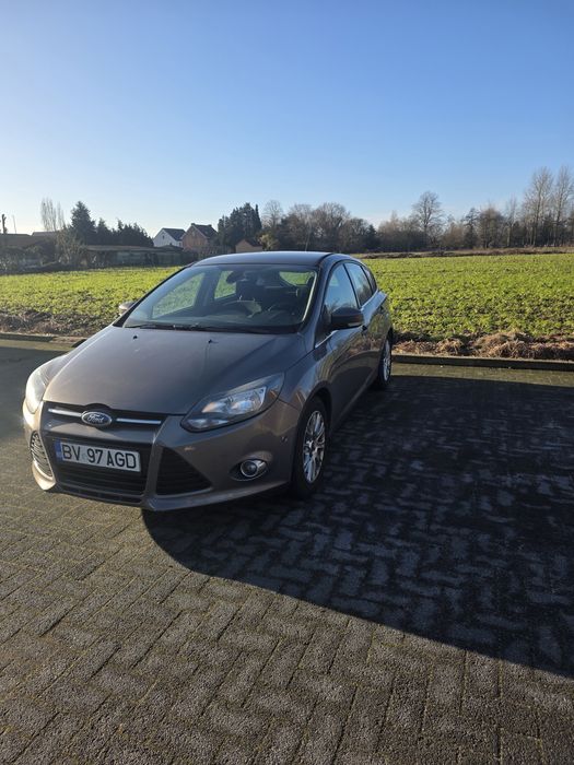 FORD Focus 2011 — imagine 4