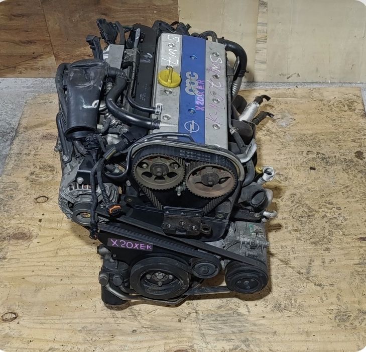 Двигател на Опель