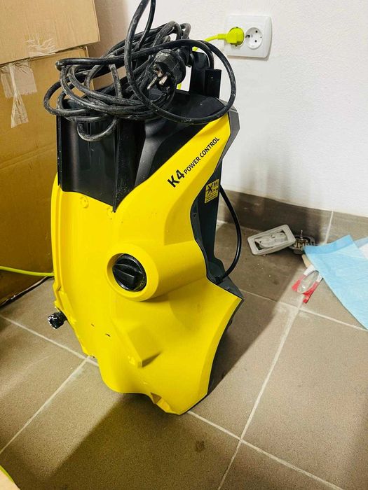 Aparat de spălat cu presiune Kärcher K 4 Power Control