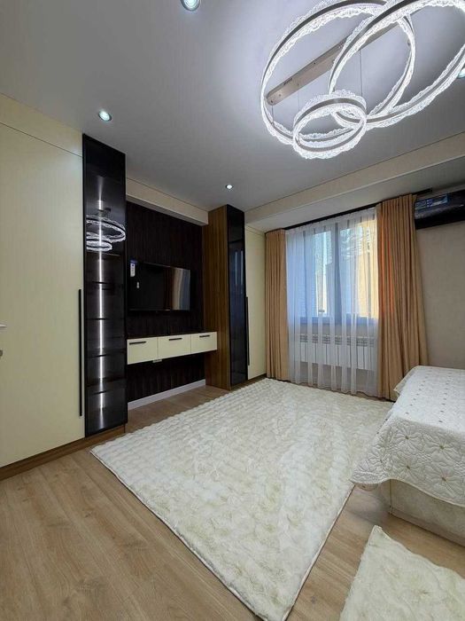 4-комнатная квартира 110 м², Московские Высотки, м. Хамида Алимджана