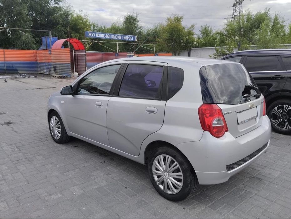 Продам Chevrolet Aveo LS, 2010 г.