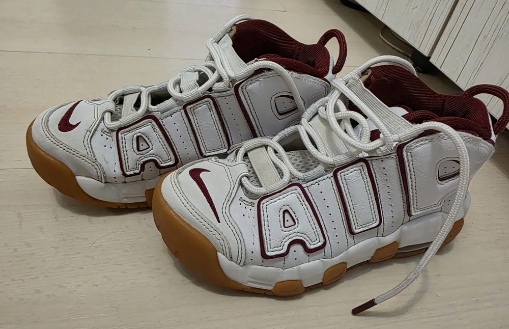 Adidași air nike uptempo 33,5  si under armour 35,5