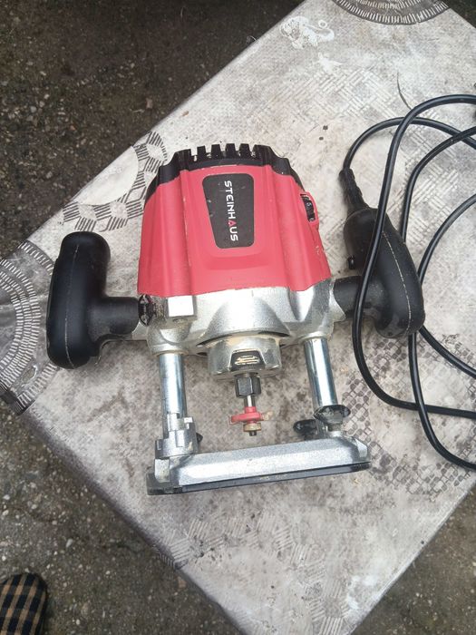 Оберфреза 1200 w