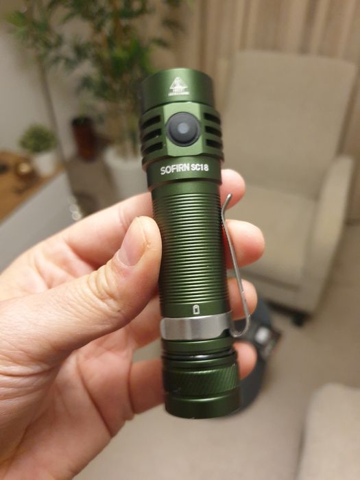 Sofirn SC18 Lanterna