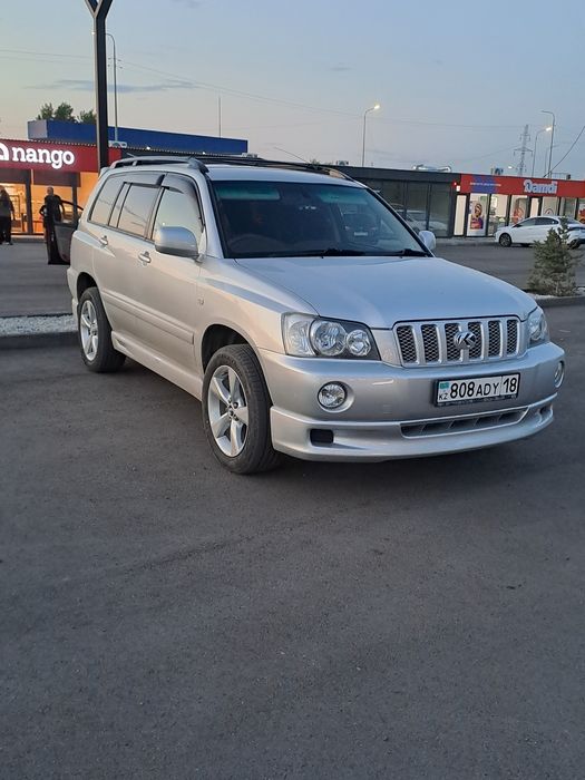 Продам Тойота Клюгер 2002г