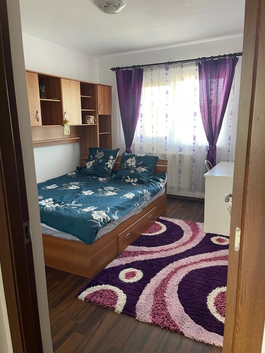Ofer apartament in chirie