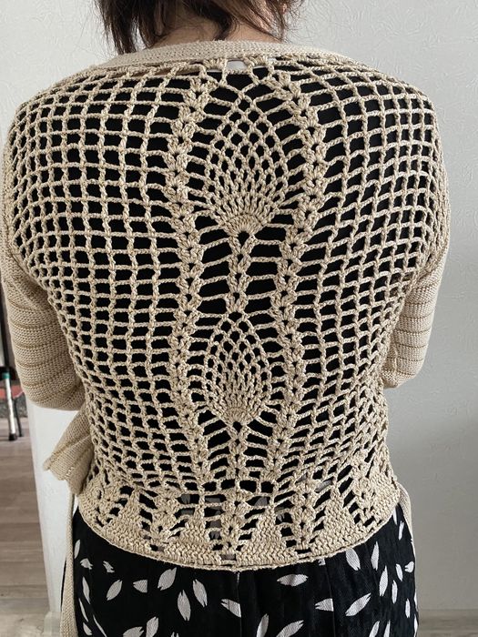 Продам женские кофточки рубашки