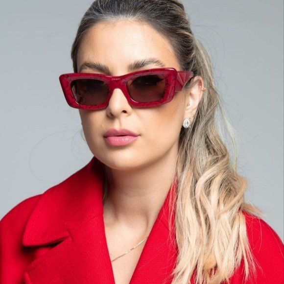 Слънчеви очила Prada Red Marble