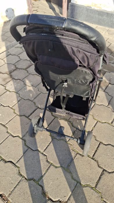 Коляска прогулочная