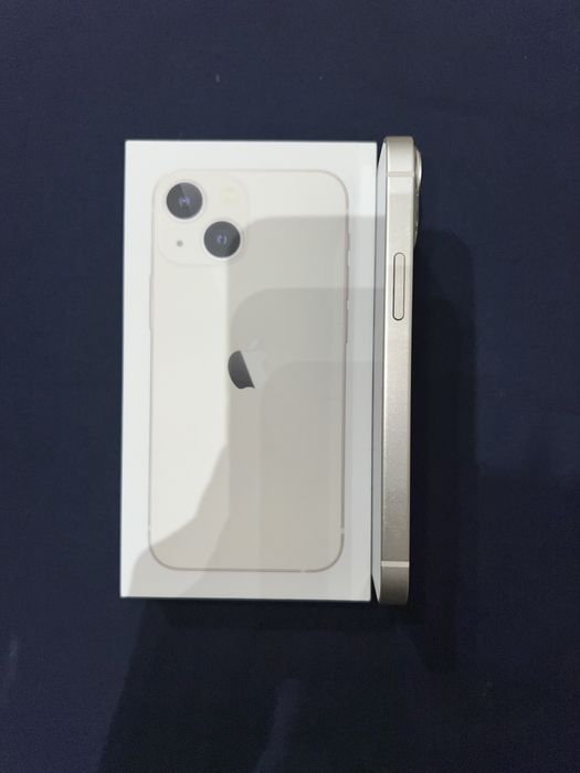 Iphone 13 mini бял