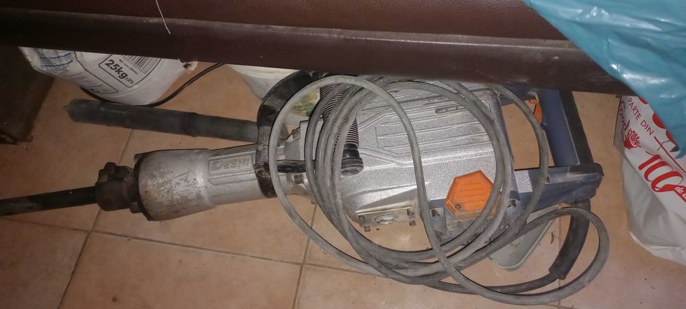 Inchiriere scule si utilaje de constructii