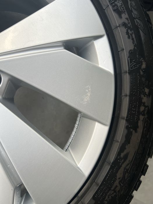 Jante VW 17” - Golf 5 6 7 8 GTI - GTD - 205/50/17
