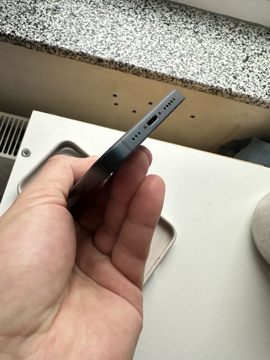 Vand iphone 14 128 gb deblocat