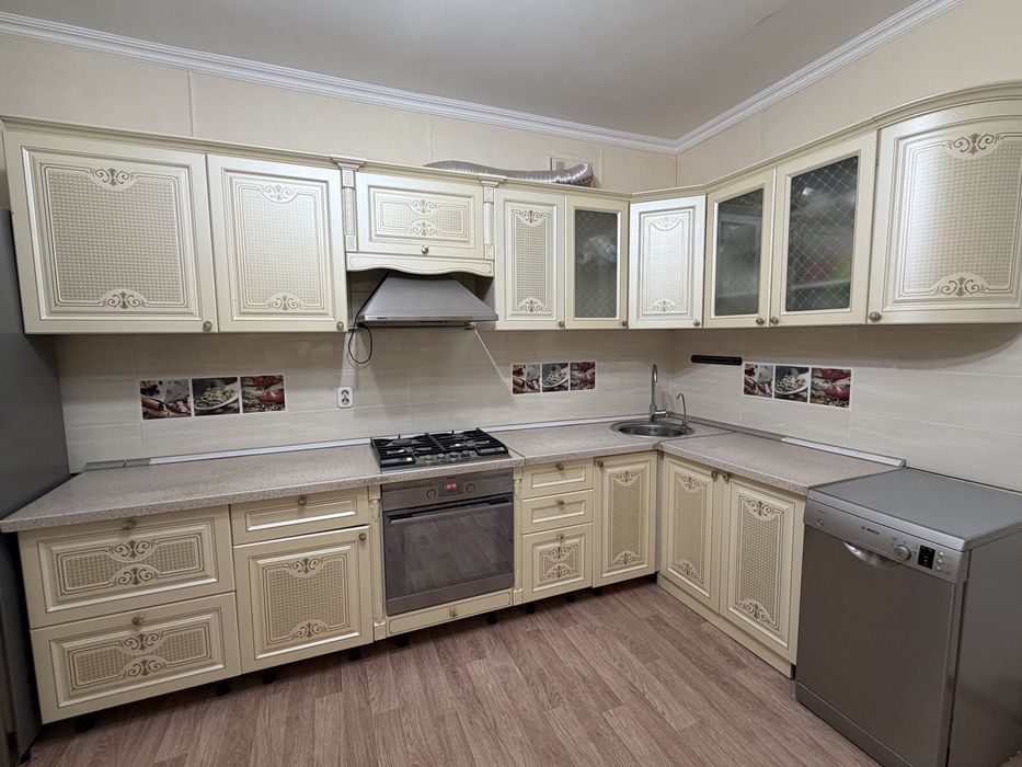 Кухонный гарнитур б/у