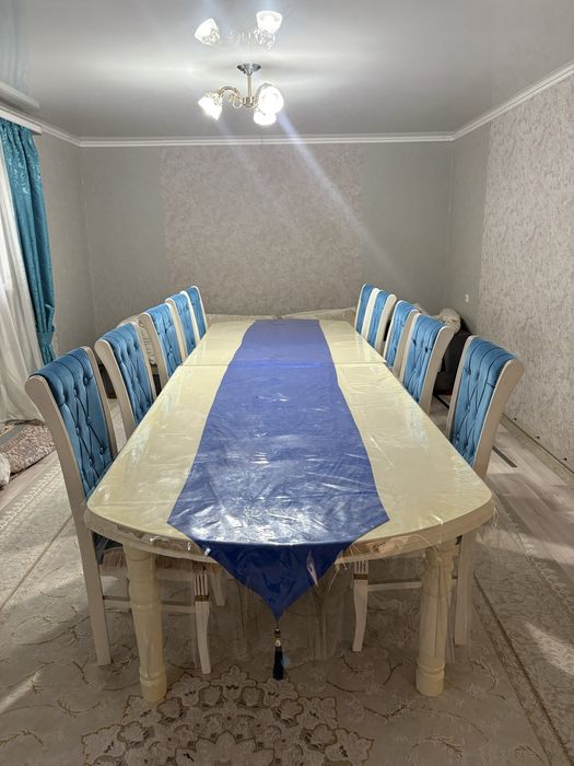 Срочно Стол и стулья комплект!