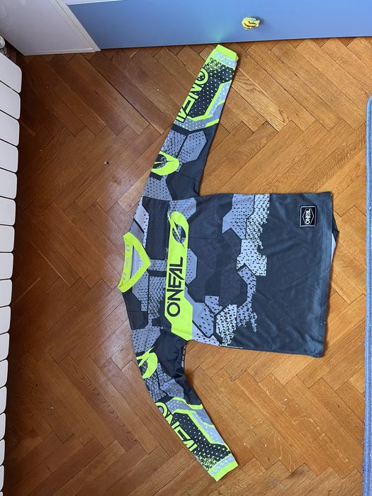 Jersey oneal  в зелен цвят