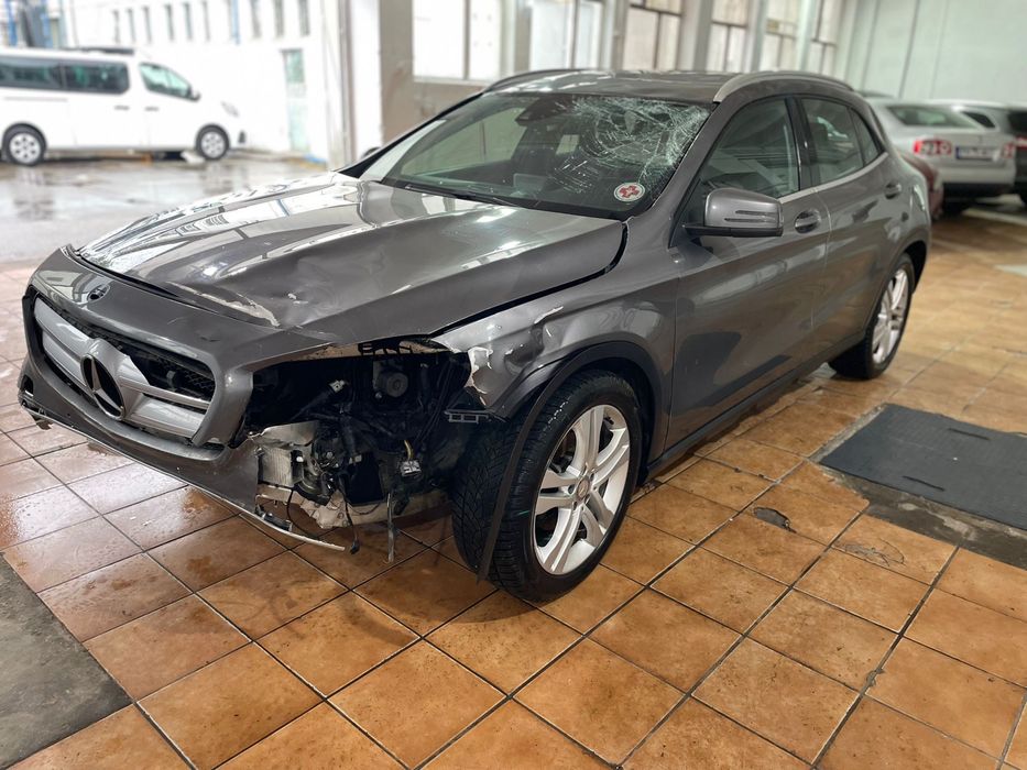 MERCEDES-BENZ GLA 2014 — imagine 2