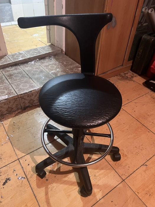 Стул продавца, стул кассира