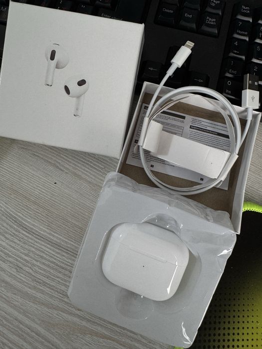 Airpods (simsiz naushnik)