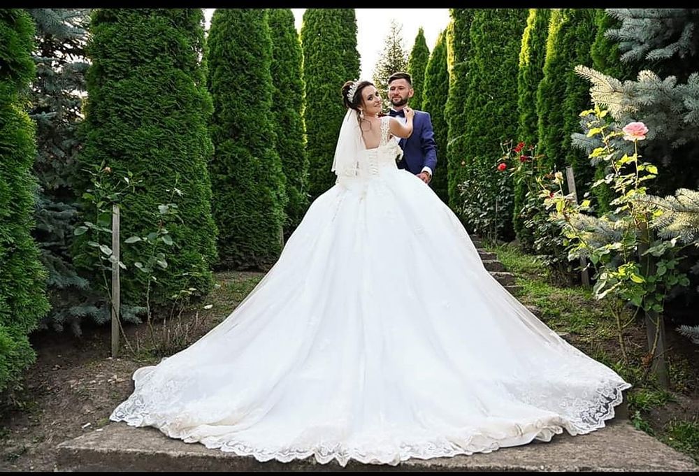 Vând rochie de mireasă stil prințesă