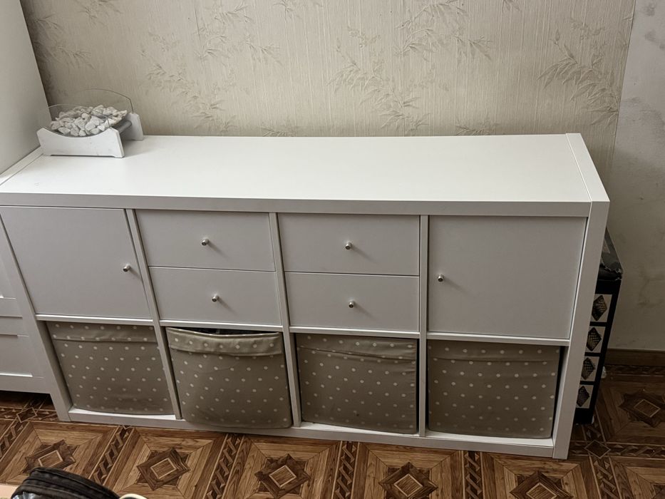 Продам стеллаж Ikea