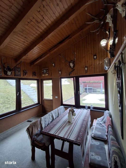 Casă Rustica într-o zonă superbă "Dambul Morii"