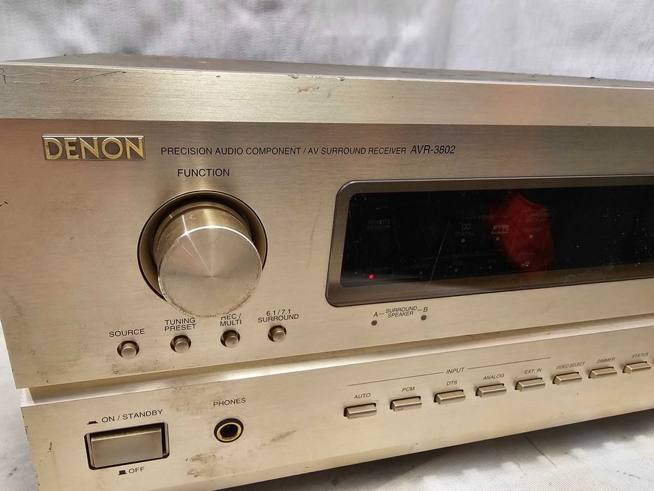 Defect statie DENON AVR-3802 Champagne nu porneste