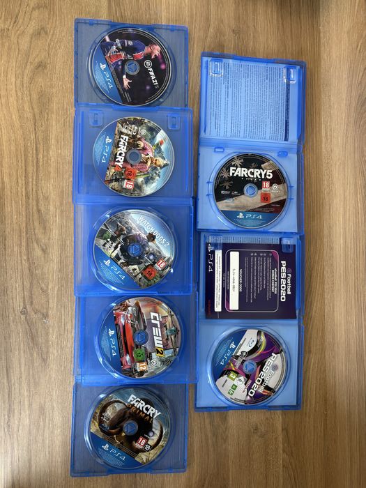 Consola Jocuri Play Station 4 Pro 1TB +  7 Jocuri, Curatat, Ca nou!